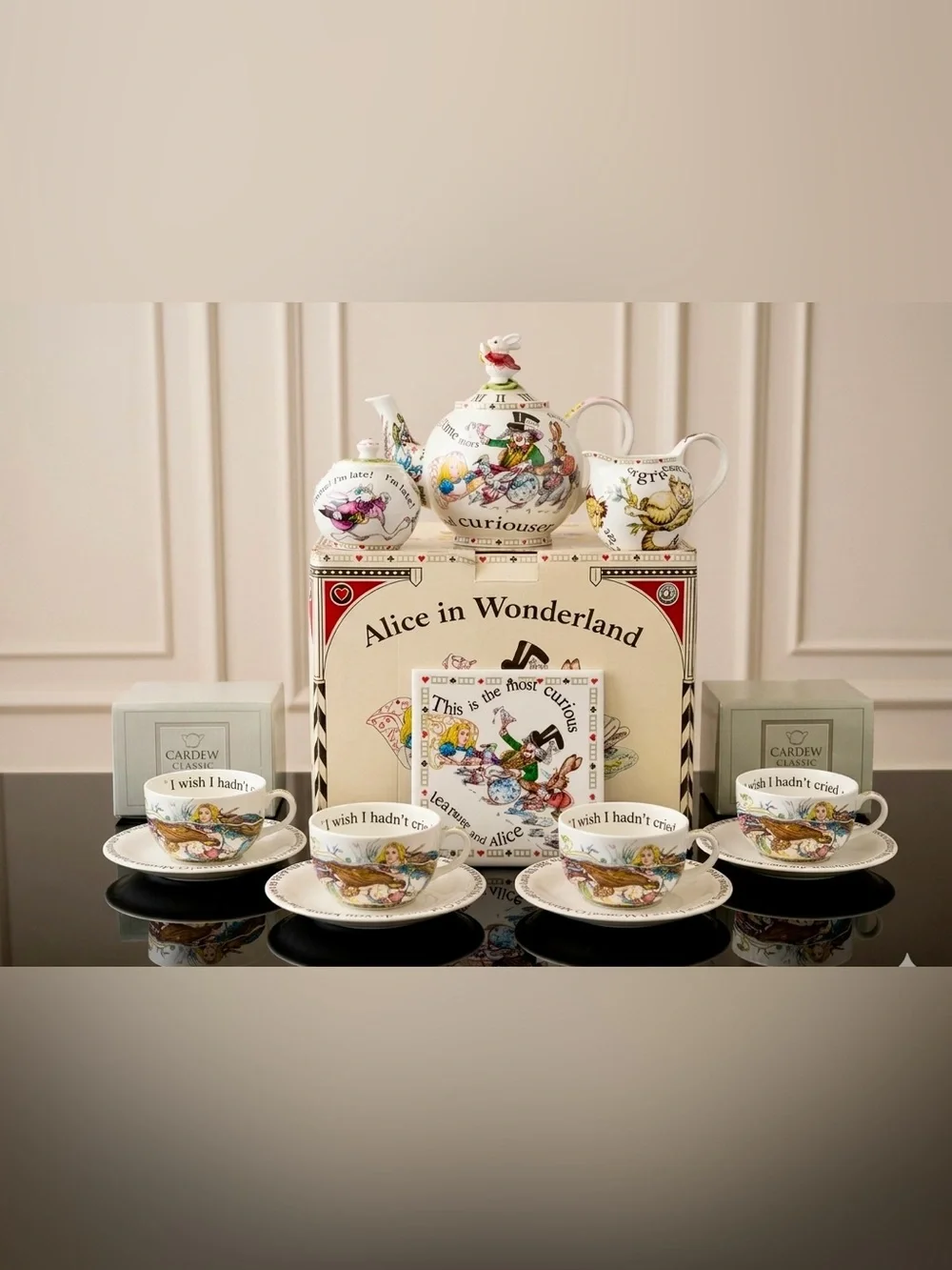 Paul Cardew Alice in Wonderland 12pc Tea Set For 4 Boxed